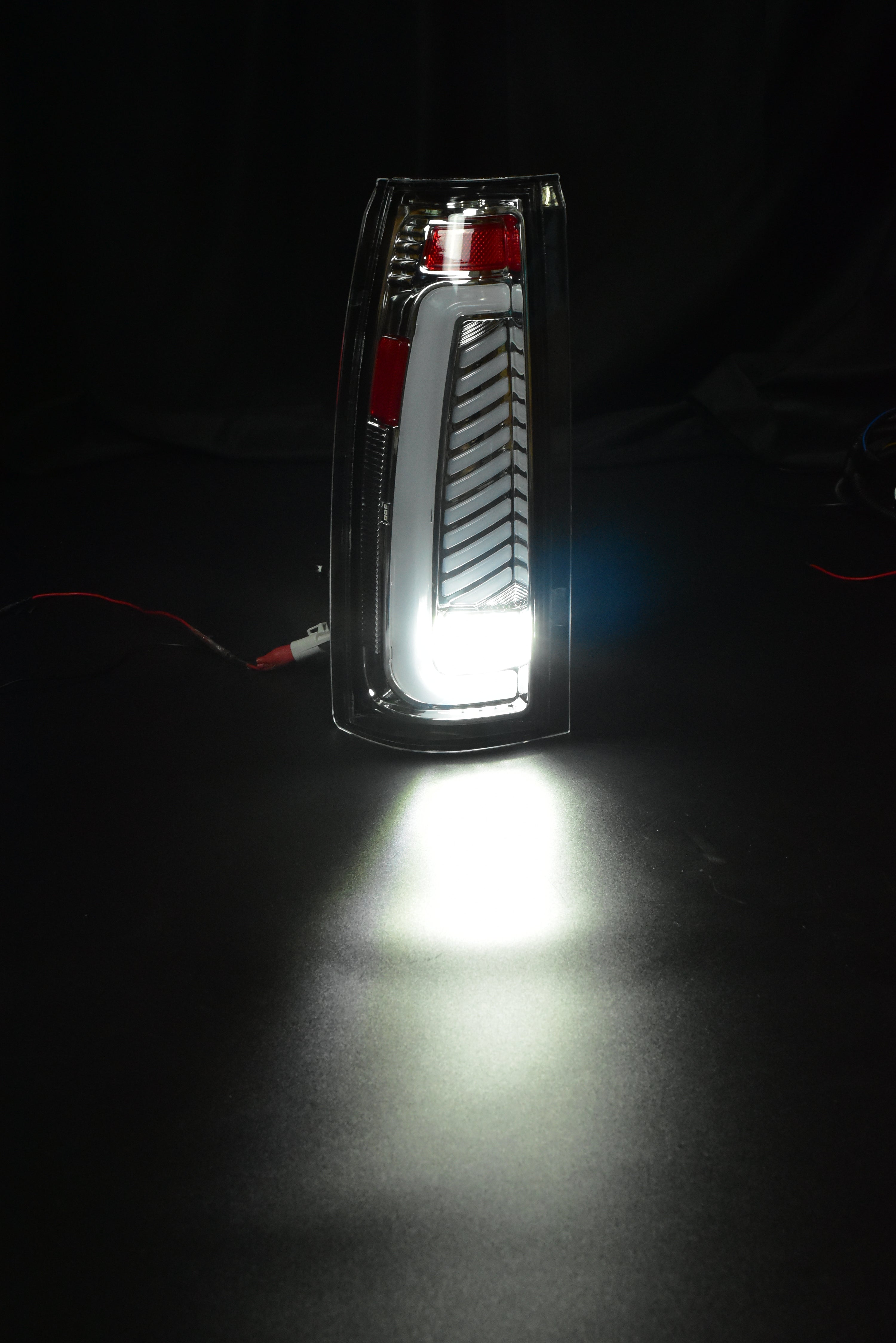 OKSIWA Transparent Full Led Tail Lights Fit for 1988-1999 Chevy GMC C/K Pickup Truck Silverado Tahoe Suburban Sierra Yukon Dynamic Turn Signal Brake Light Reverse Light Starting Animated Rear Light Assembly